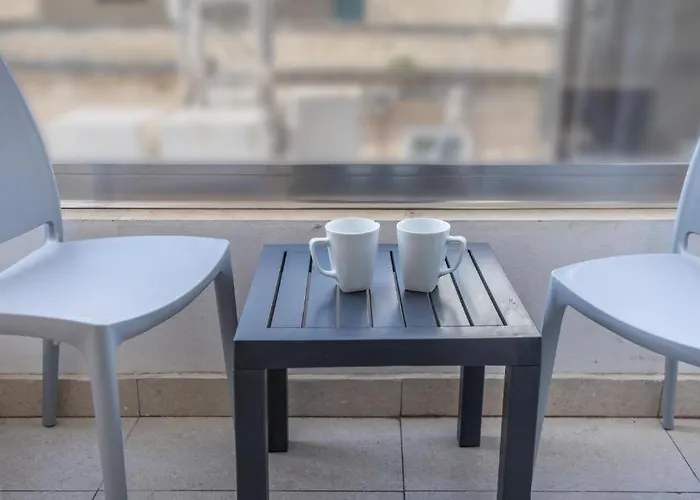 ゲストハウス Cozy In The Heart Of Paceville - Olo Living By Sf Homes Saint Julian's